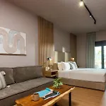 Petra Nera Skiathos, Philian & 4* Skiathos stad