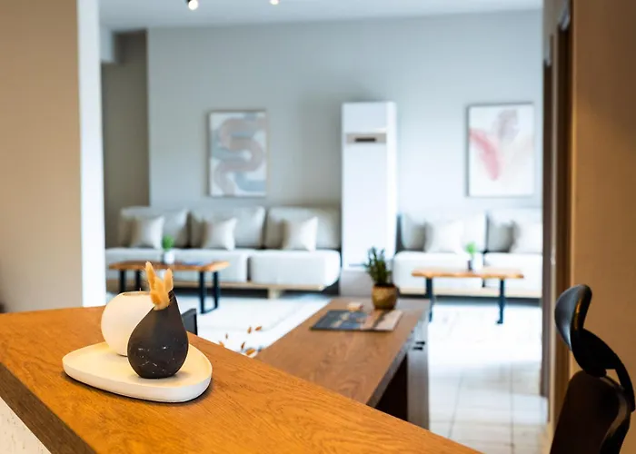 Petra Nera Skiathos, Philian & Aparthotel Skiathos Town