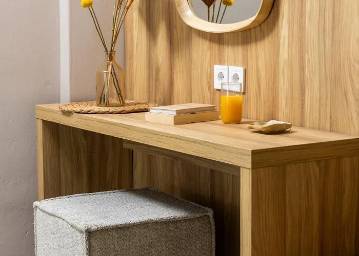 Aparthotel Petra Nera Skiathos, Philian & Skiathos Town