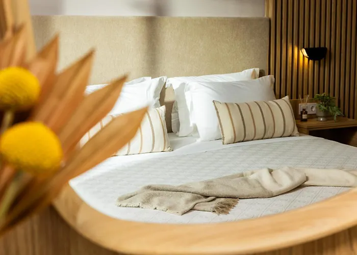 מלון דירות Petra Nera Skiathos, Philian & העיירה סקיאתוס