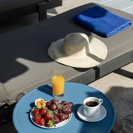 Petra Nera Skiathos, Philian & Aparthotel