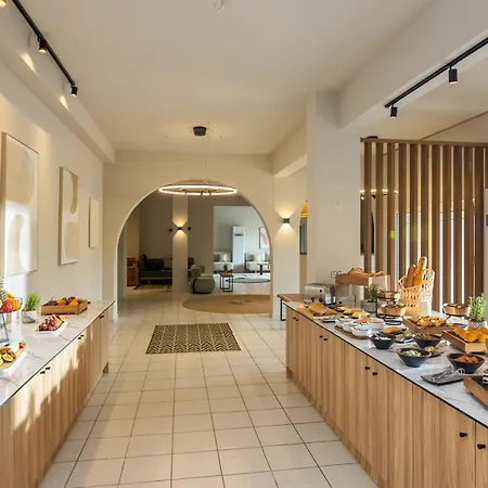 Petra Nera Skiathos, Philian & 4* 斯基亚索斯镇