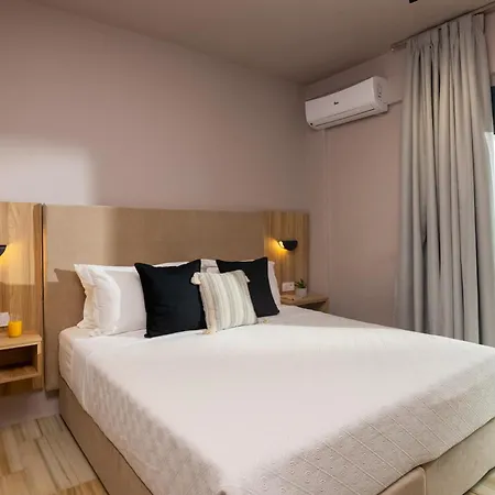 Petra Nera Skiathos, Philian & 4*