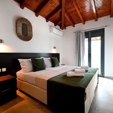 Aparthotel Petra Nera Skiathos, Philian &