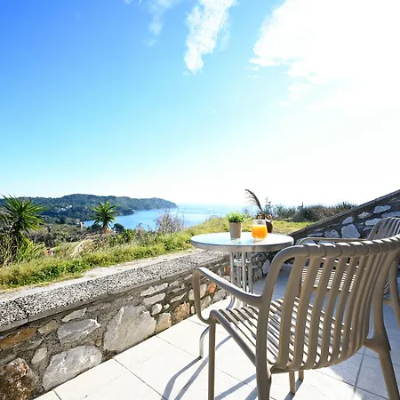 Petra Nera Skiathos, Philian & 4* Skiathos-Stadt