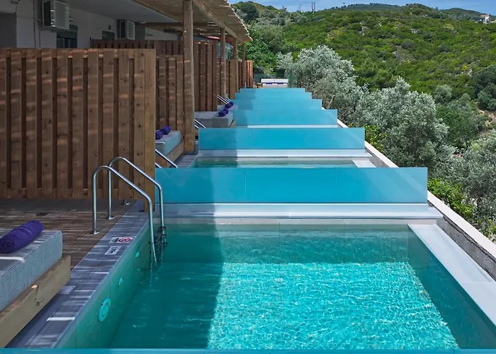 Petra Nera Skiathos, Philian &