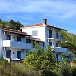 Petra Nera Skiathos, Philian & Aparthotel Skiathos Town