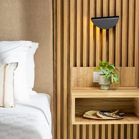 Petra Nera Skiathos, Philian & 4* Скиатос