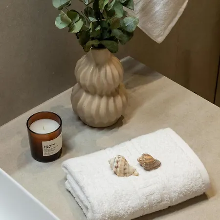 Petra Nera Skiathos, Philian & 4* Skiathos Town