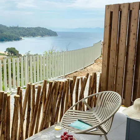 Aparthotel Petra Nera Skiathos, Philian & Skiathos Town