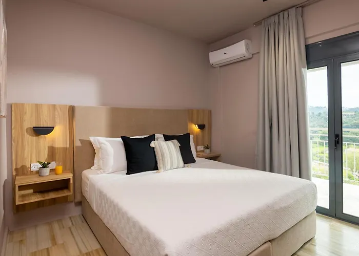 Petra Nera Skiathos, Philian & 4*